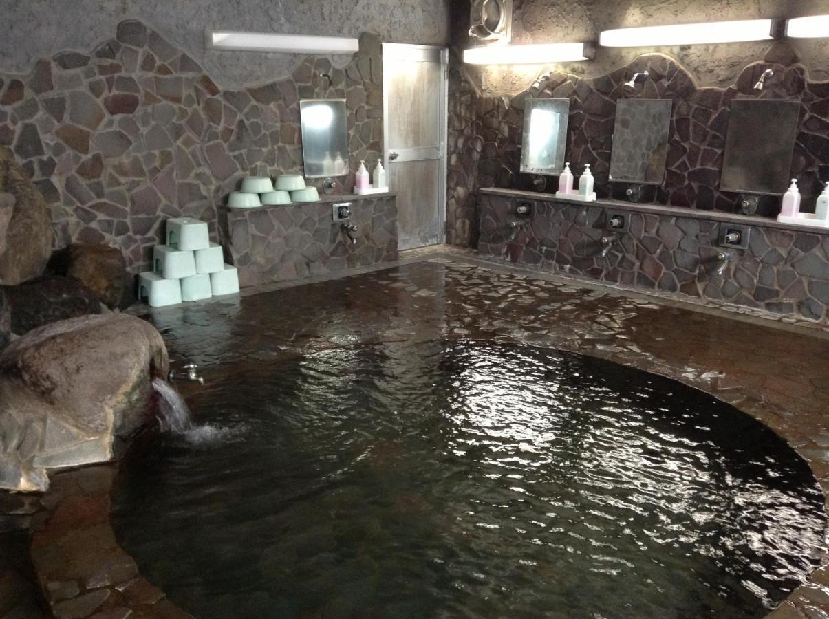 Shiga Riverside Hotel Яманучи Екстериор снимка
